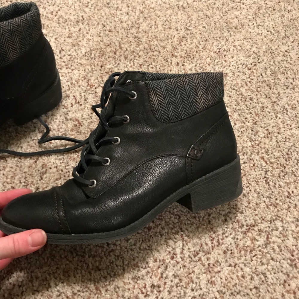 Sperry ankle boots